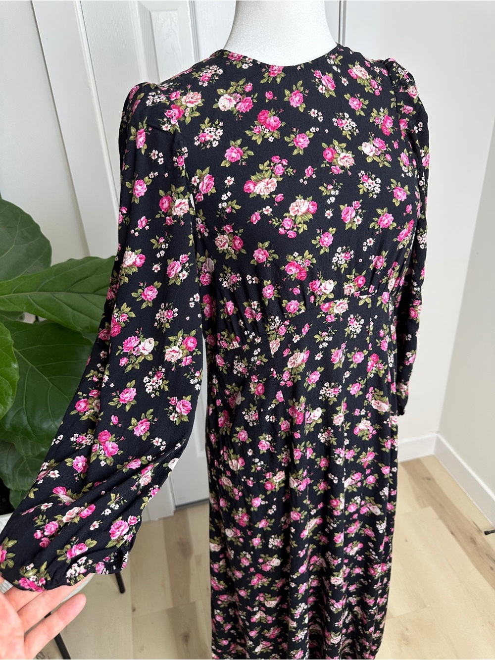 Zara Black Floral Print Keyhole Long Sleeve Midi Dress Medium Pink Roses Boho